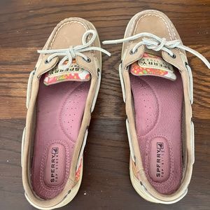 Sperry top sliders
